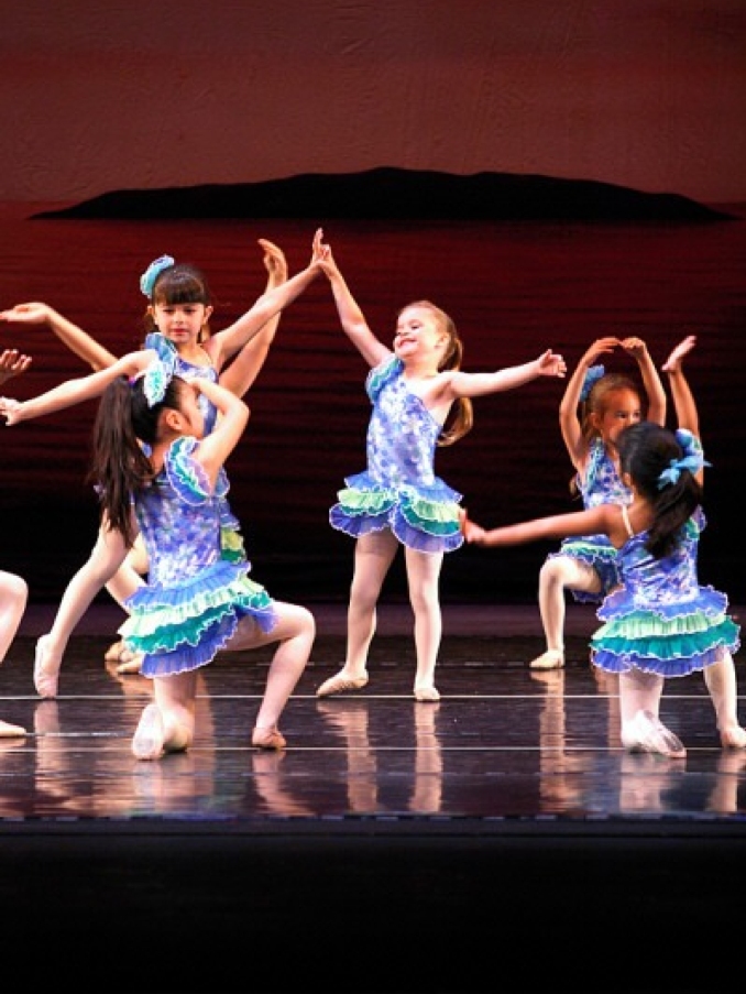 2008dance.jpg